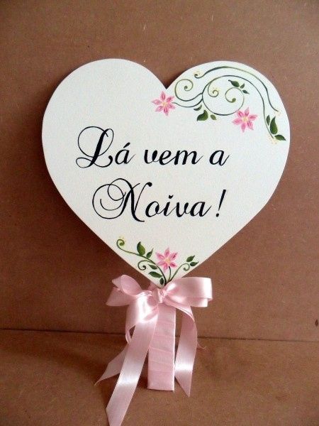 Placa que anuncia a chegada da noiva 