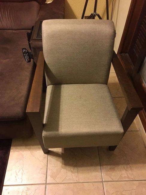 Duas poltronas R$290 cada
