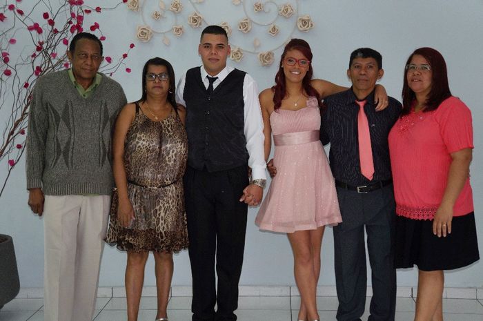 essa de rosa é minha maezinha 