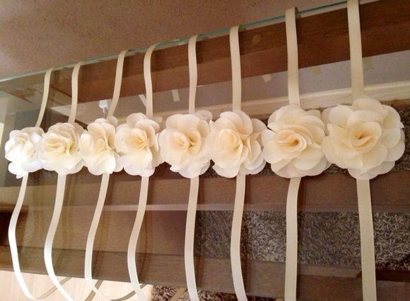 CORSAGE