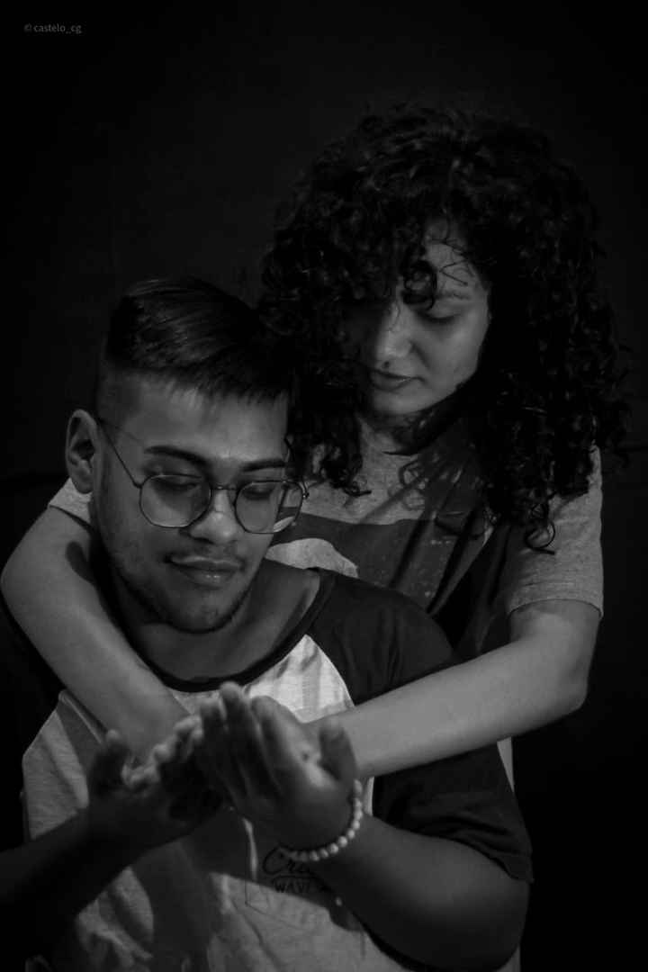 aqui sou eu e o meu amor ainda namorando mas ja sabiamos que queriamos passar o resto da vida um com