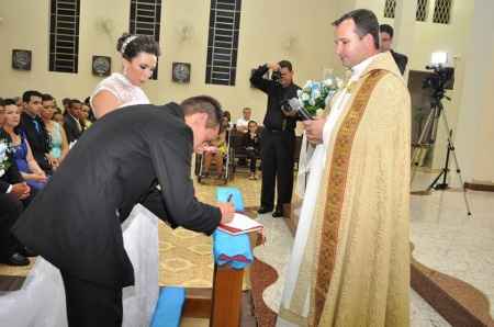 Assinando o certidão