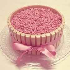 bolo todo rosa