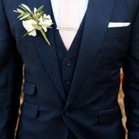 azul com gravata rosa 