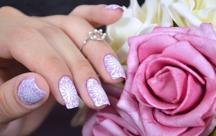 3.Rosa com renda;