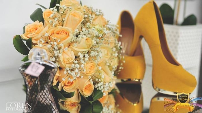 Amarelo