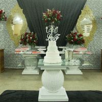 bolo e mesa de doces