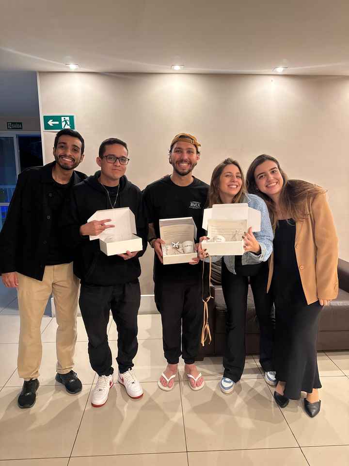 Entregando caixas de padrinhos! Mto especial 😍🤍 - 1