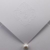 Convite de Casamento com detalhe de pérola 