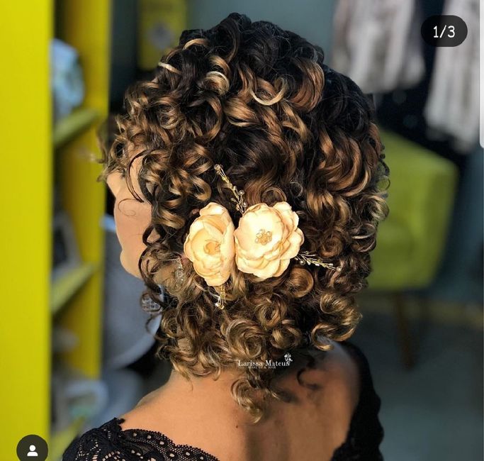 penteado para noiva cacheada 5