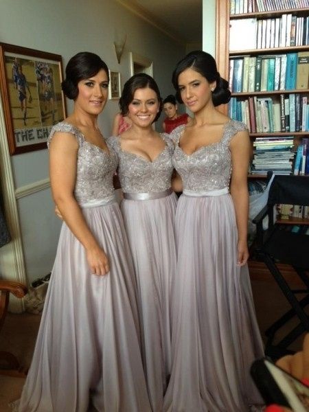 Vestidos da madrinha, iguais ou diferentes?