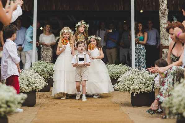 Pajens e daminhas :: Quantas crianças vão participar da sua cerimônia de casamento? - 1