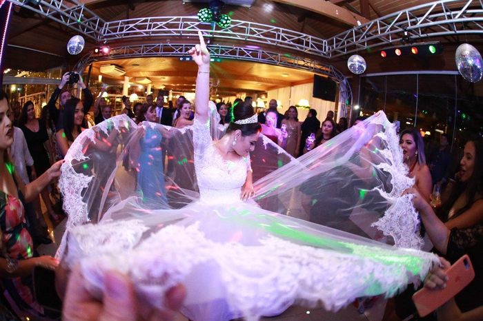 vestido na pista