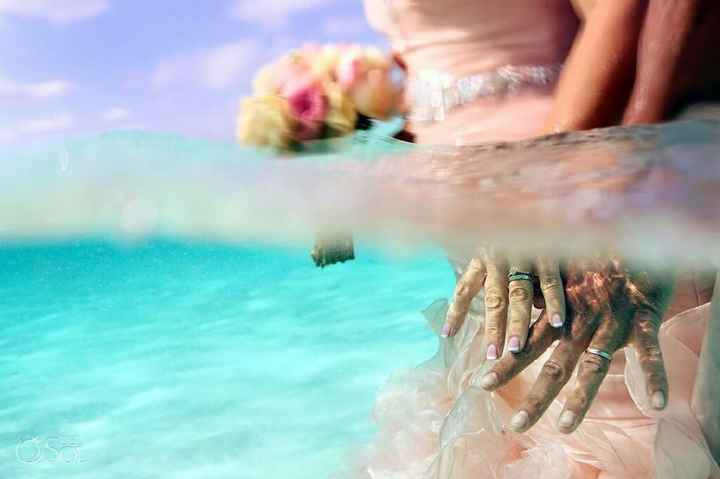 Casamento pé na areia? esse foi realizado dentro do mar!!! #vemver - 11