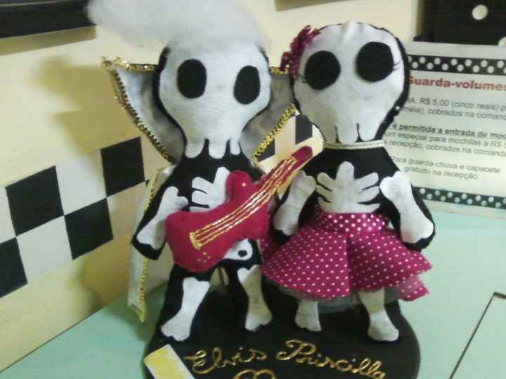 O casal  Elvis e Priscilla Bones