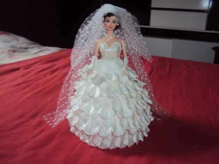Boneca com  vestido de eva
