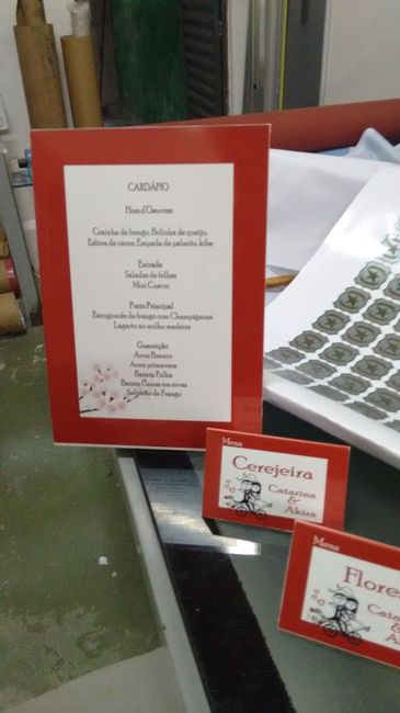 Marcadores de mesa....