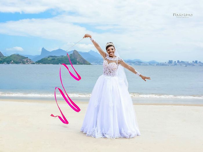 Vestido de Noiva com Mangas - 1