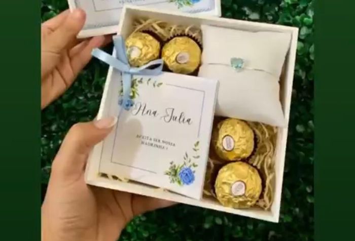 Caixa de padrinhos (paleta Azul serenity) 2
