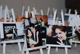 Porta foto como marcador de mesa <img class=