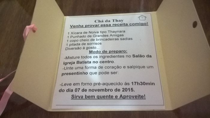 dentro do convite de chá de cozinha