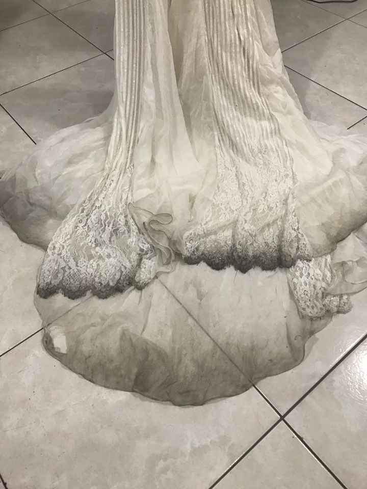 Vestido sujo