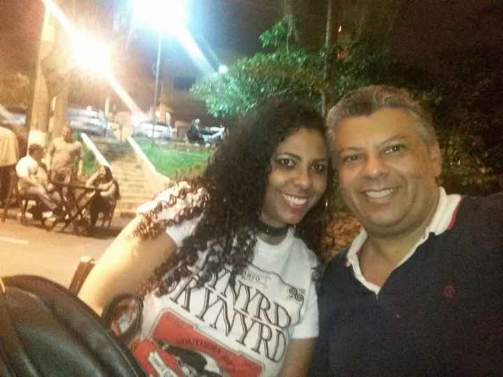 Outra paixão: bar de rock e cerveja artesanal