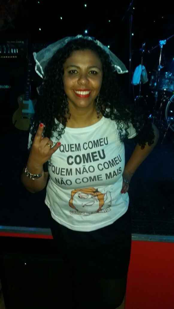 De véu e tudo!