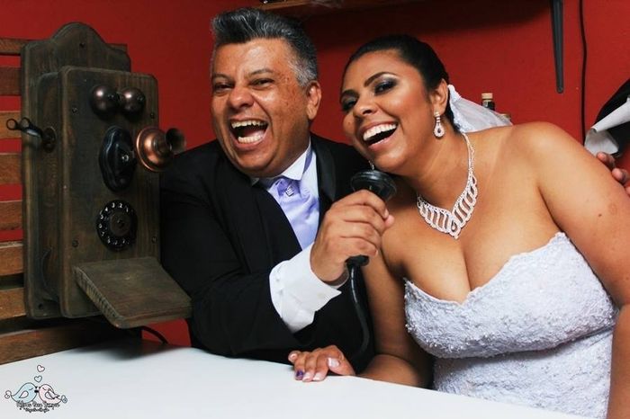 Fotos após o casamento em um bar rockabilly de um amigo nosso