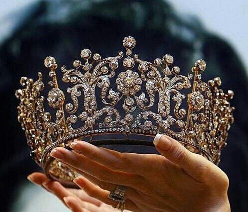 Noiva com coroa... que elegância! inspire-se!! - 8