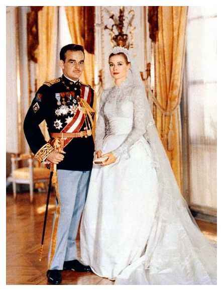 Vestidos de noiva de décadas passadas (1900 a 1990): Década 50- 1950 - 5