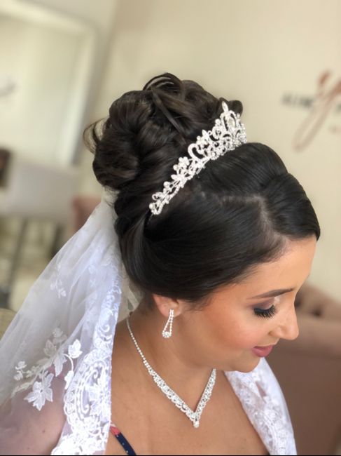 Prévia make/ penteado vem ver ! 4