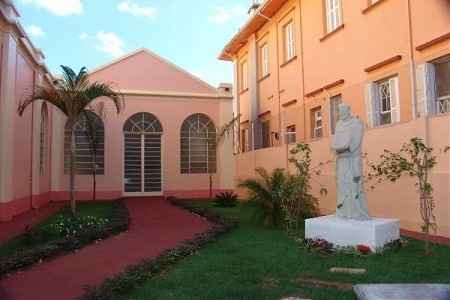 Igreja - Parte Lateral