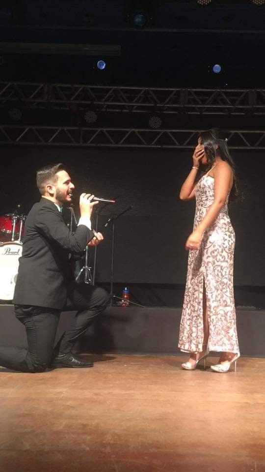Sendo pedida em casamento 