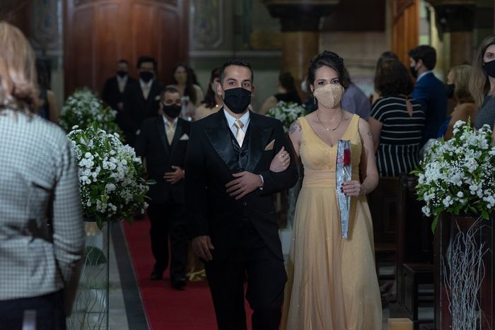 A Entrada dos padrinhos e das madrinhas na cerimônia - Nosso Casamento B&R 7