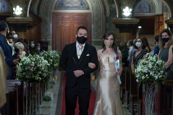 A Entrada dos padrinhos e das madrinhas na cerimônia - Nosso Casamento B&R 10