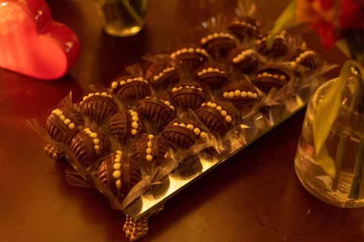 Fotos da decoração do buffet, doces finos, lembrancinhas e topo de bolo - 12