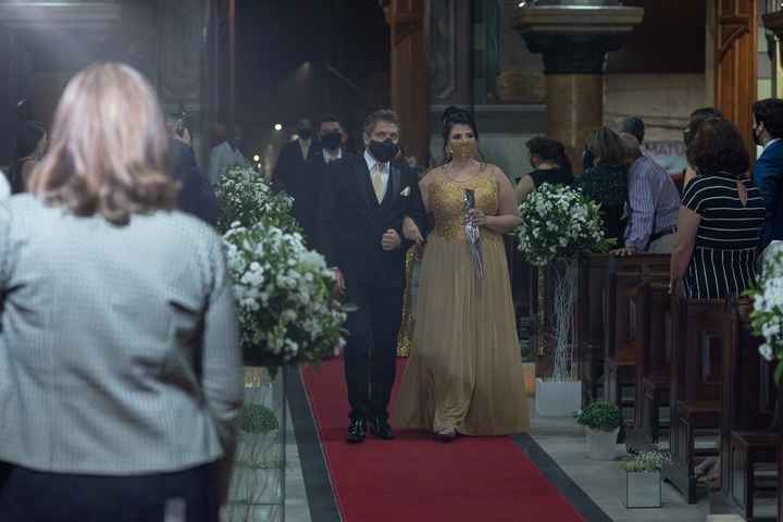a Entrada dos padrinhos e das madrinhas na cerimônia - Nosso Casamento B&r - 3