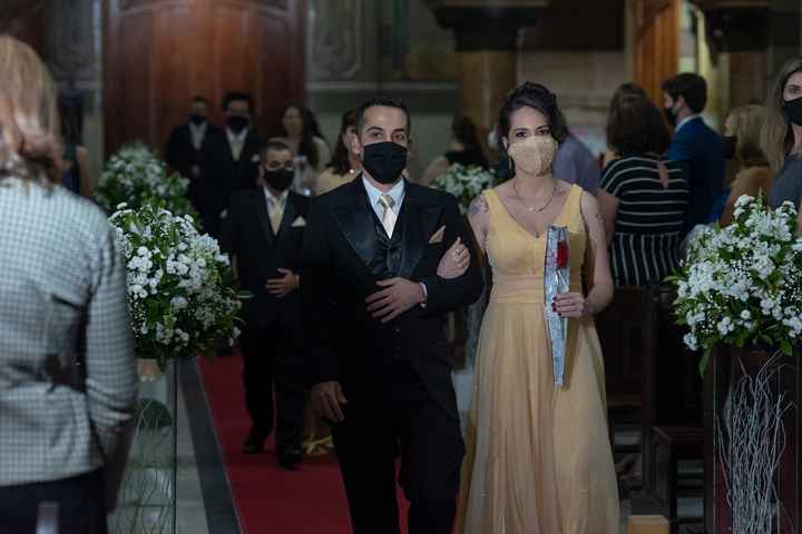 a Entrada dos padrinhos e das madrinhas na cerimônia - Nosso Casamento B&r - 7