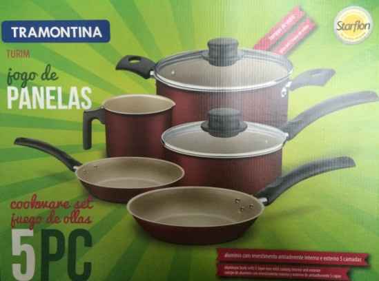 Jogo de panelas 5 peças (Presente de um casal de padrinhos meus)