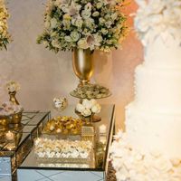 Branco com dourado e folhagens - 3