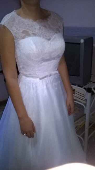 Vestido em mãos