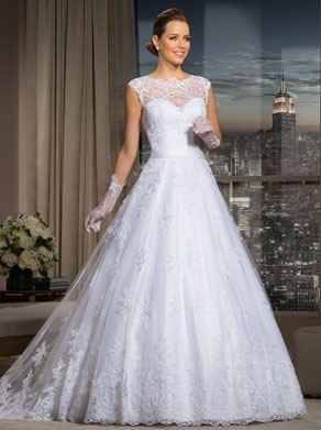 vestido de noiva muito lindo.....