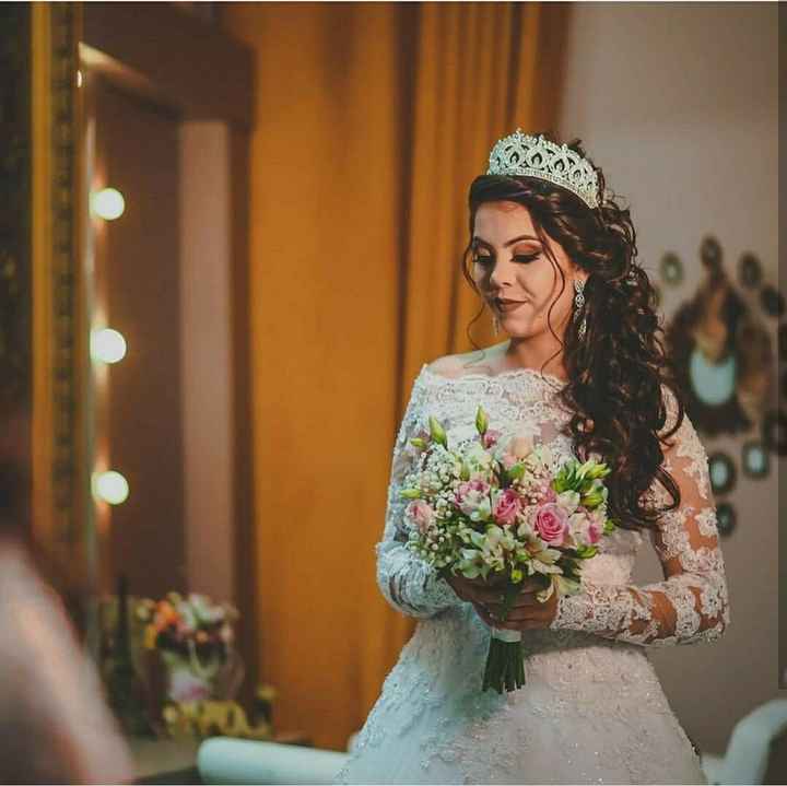 Esse vestido com este penteado? - 5