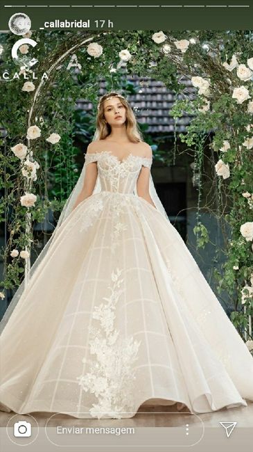 Qual o melhor vestido para um casamento em espaço fechado? 4