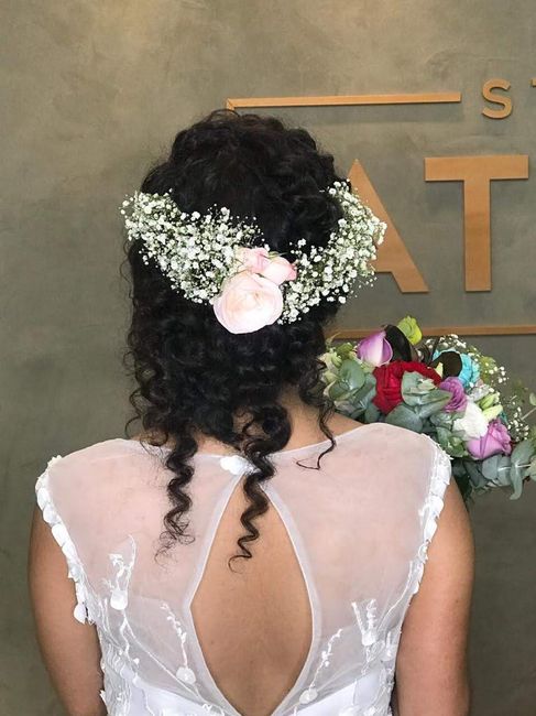 Fiz meu penteado - cabelo cacheado - de casamento - 2