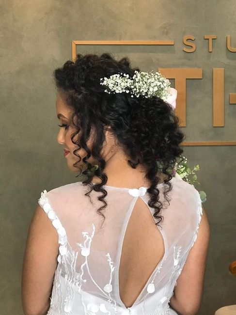 Fiz meu penteado - cabelo cacheado - de casamento - 4