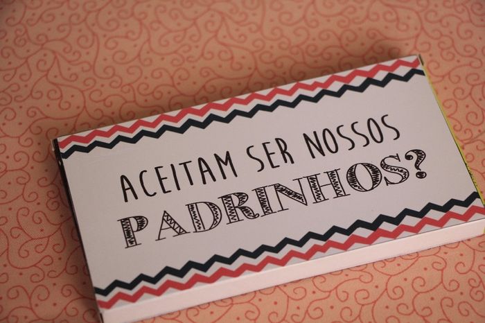Chocolate com adesivo de convite