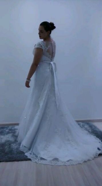 Vestido de noiva para uma gordinha feliz - 1
