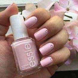 Vai combinar as unhas das mãos e dos pés? - 1